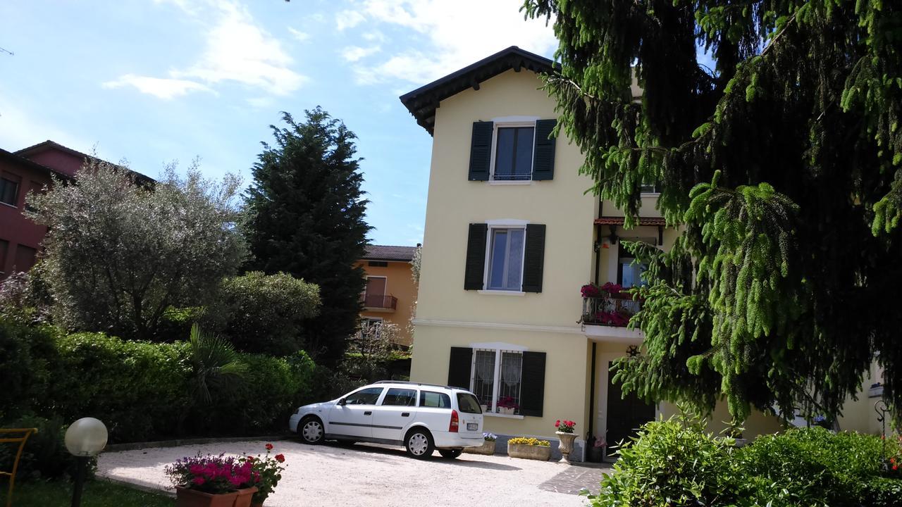 Appartamento Villa Margherita Дезенцано-дель-Гарда Экстерьер фото